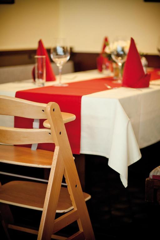 מטרסבורג Hotel Restaurant Florianihof מראה חיצוני תמונה