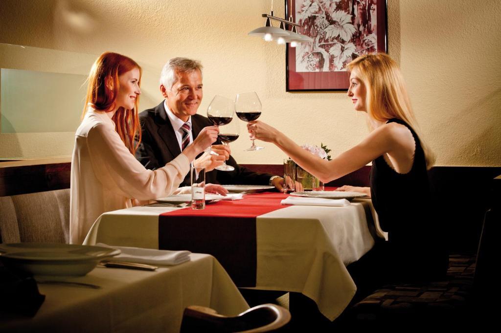 מטרסבורג Hotel Restaurant Florianihof מראה חיצוני תמונה
